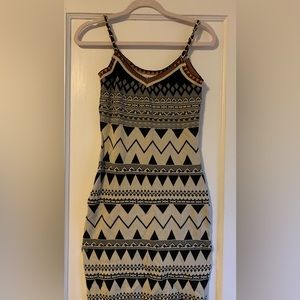 NWOT Carmen Marc Valvo print knit tank dress with chain straps. Size XS
